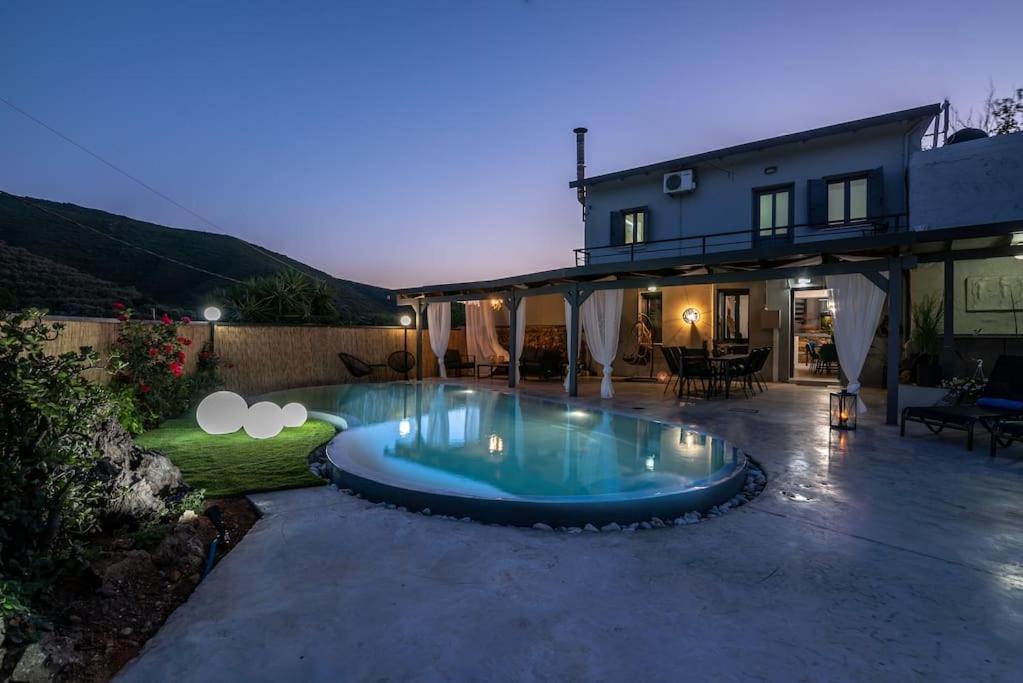 Casa Del Miele, Private Pool, Bbq, Mountain View. Villa Alikianos Екстериор снимка