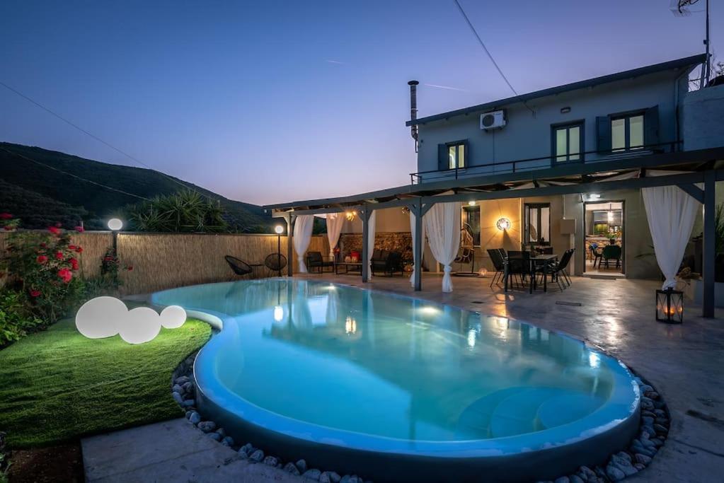 Casa Del Miele, Private Pool, Bbq, Mountain View. Villa Alikianos Екстериор снимка